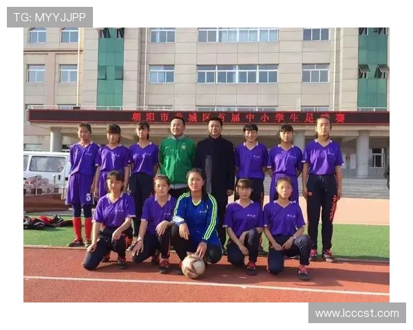 长沙勇胜啦啦队热力舞动全场展青春风采引爆赛场激情 长沙勇胜啦啦队热力舞动全场展青春风采引爆赛场激情